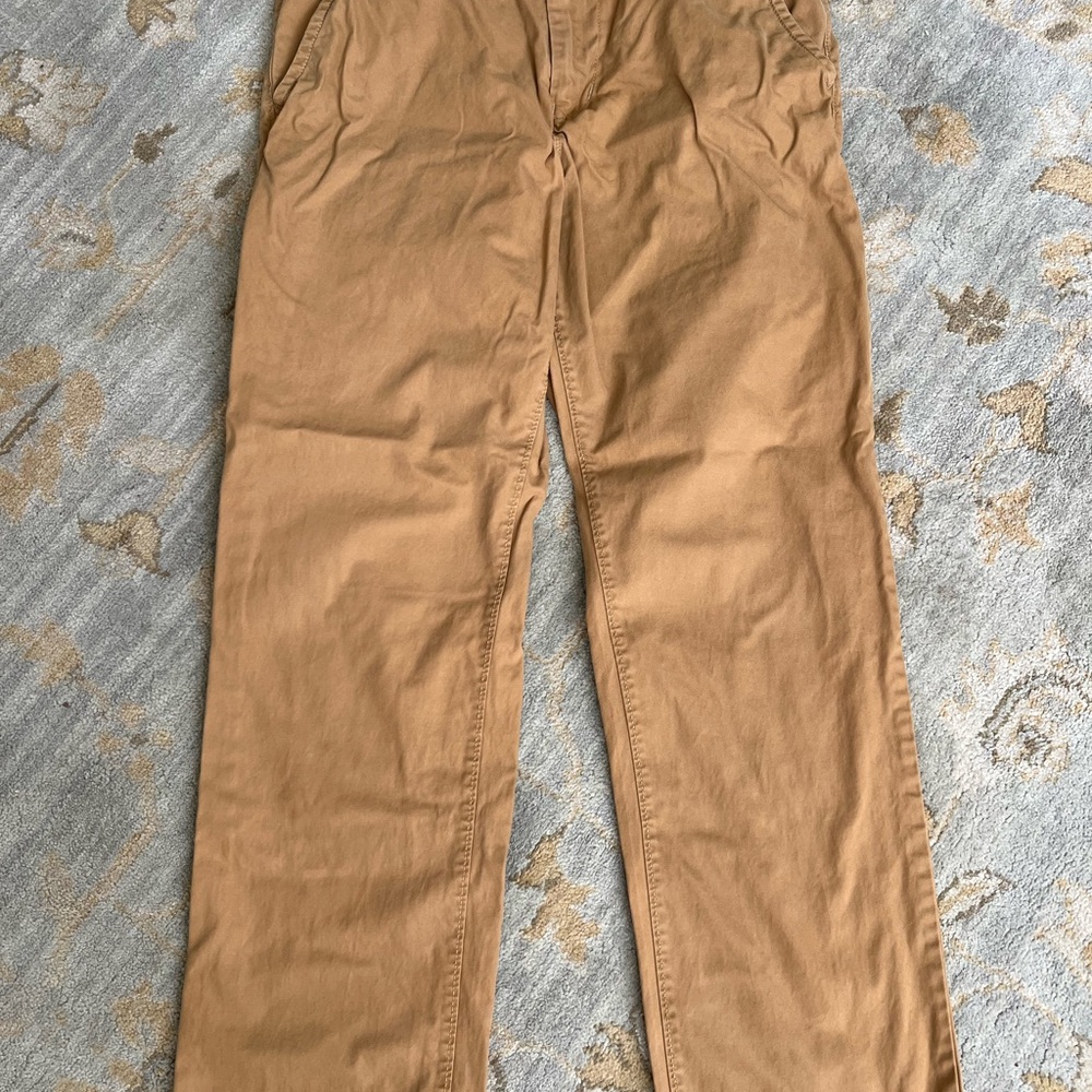 AEO MENS Khaki 32by 32